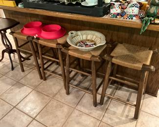 Set of 4 bar stools, small violin base table, red dog bowl, ceramic bowl with Clinton collectible buttons