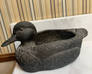 Duck container