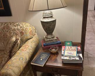 End table and lamp in den