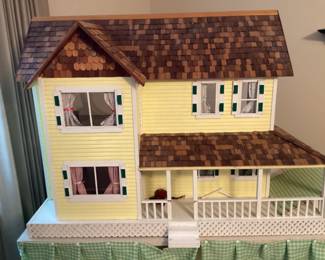 LARGE DOLL HOUSE OPENS FROM THE OTHER SIDE