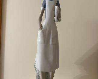 Lladro nurse statue