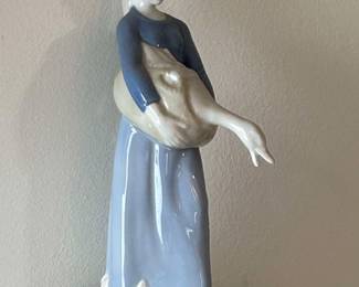 Lladros girl with goose