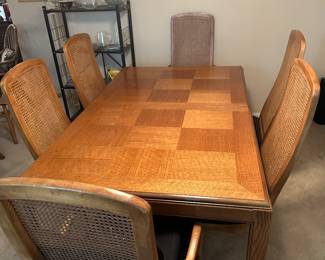 Bernhardt table with 6 cane chairs excellent condition 