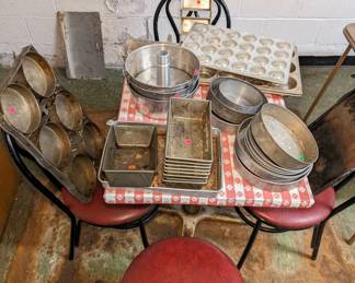 Baking Pans - Table & Chairs