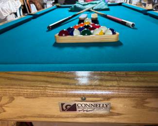 Beautiful Connelly  pool table in new condition