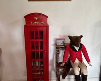 Beautiful mahogany library steps.