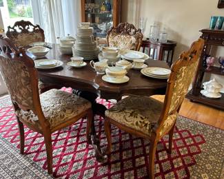 Beautiful French Rococo dining table and chairs. 