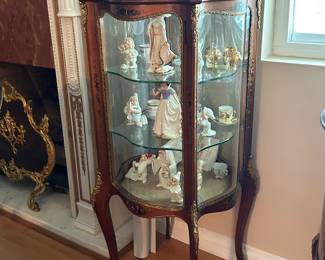 Verni Martin Vitrine, 19th century