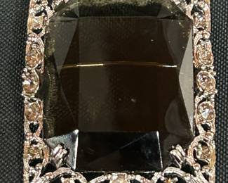 Beautiful, vintage broaches.