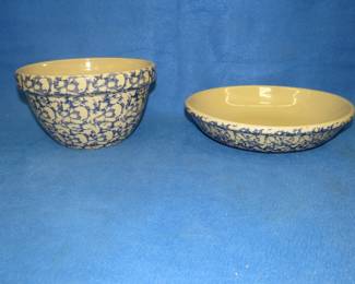Lot 55. Robin-Ransbottom 9" mixing bowl and a 12" pasta bowl.&nbsp; Both in excellent condition.