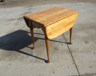 Lot 303. Small drop-leaf table