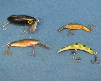 Lot 272. Four collectible baits as described below: