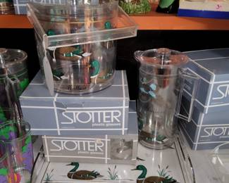 Stotter tray, pitcher, glasses