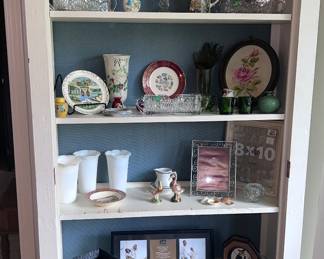 Wooden Antique shelf (painted) with vintage collectibles 