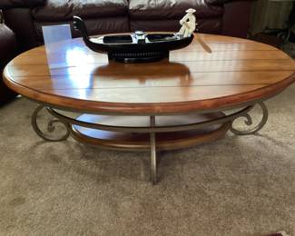 Hard pine  round metal base coffee table