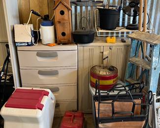 Miscellaneous shed items