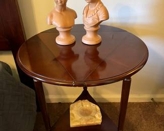 Accent table and decor