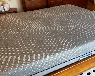 Like New CA King Sealy Hybrid Mattress Only (Platform bed is not for sale)