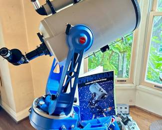 Criterion Duromax Scope / View the Moon
With case & extras