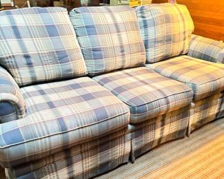 Broyhill Sofa good condition