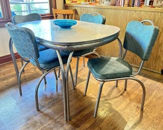 50’s Chrome Dinette very good shape, no tips & extension is built in underneath  Sweet !