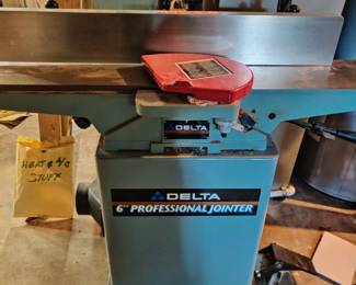 Delta professional jointer
