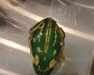 Vintage tin frog