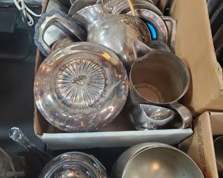 Numerous pieces of silverplate