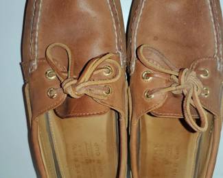 Sperry Topsider gold cup 
