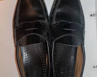 Bass men's leather loafer