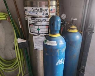 Carbo-Mizer 450 carbonation tank (carbon dioxide) system for soda fountain