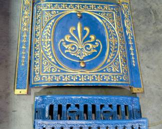 Cast Iron Fireplace Facade With Aluminum Door