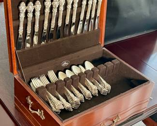 Reed and Barton, Spanish Baroque (1965),  sterling silver flatware set.