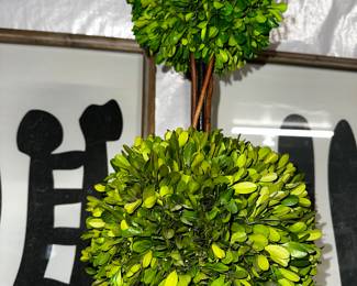 3 BALL TOPIARY -UTTERMOST
PRICE:$90.00