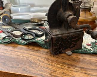 Emerson Absco, 1911 US pencil sharpener -  cast-iron