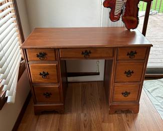 7 drawer writing desk