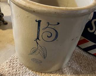 15 gal. Red Wing crock - EXCELLENT condition!!!