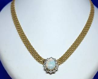 VINTAGE 16" 14K GOLD MESH NECKLACE WITH OPAL CENTER STONE