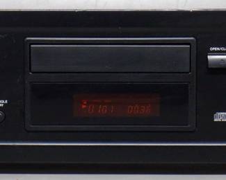 TASCAM CD-301 MKII