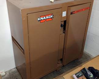Knack Jobmaster Two Door Locking Cabinet Model 109, 60" x 60" x 24"