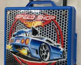 Hot Wheels Cars With 100 Car Carrying Case On Wheels