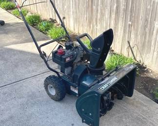 Craftsman 5.0 22 Snow Blower With Cover 