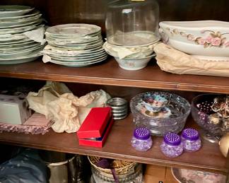 Haviland china and more vehicle shows