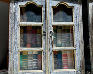 Small scale bookcases