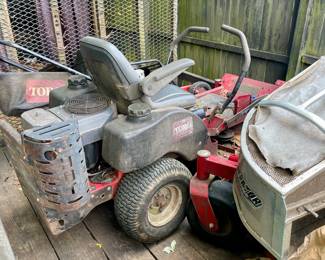Toro Zero Turn lawn tractor 2500 Series