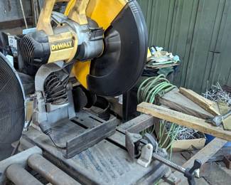 Dewalt DW872 Metal Chopsaw, Serial Number 364409, Powers On