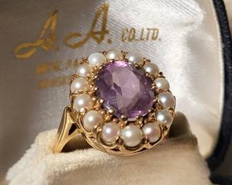 Very nice large 1930s 14kt pearl and amethyst gold ring .