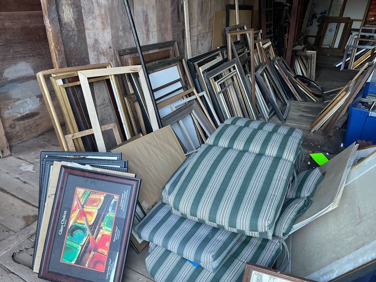 Final blowout barns sale Pittstown by owner starts on 4/13/2024