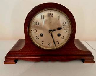 Mantle oak clock