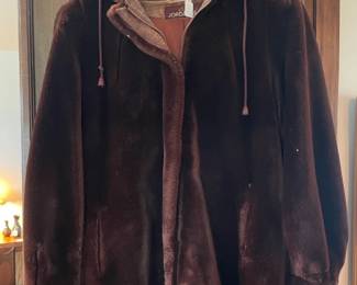 Vintage hooded faux fur Jordache jacket size large